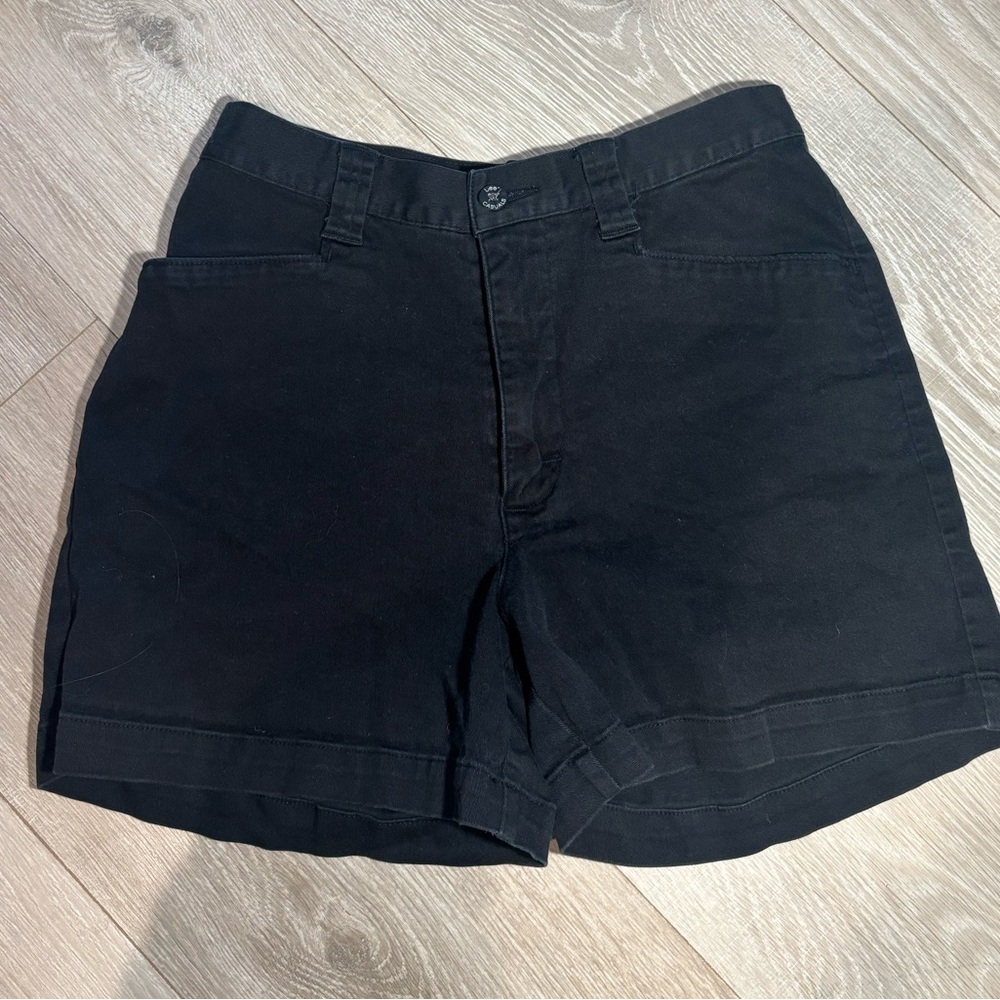 Black Lee Shorts with front pockets. Easy to Style!